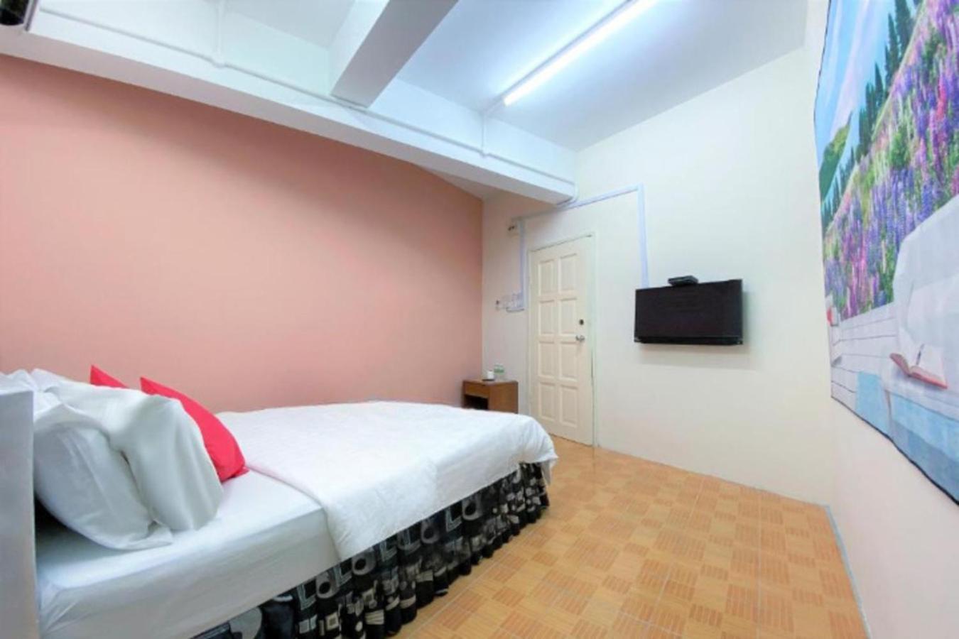 B Hotel Penang George Town Exterior photo